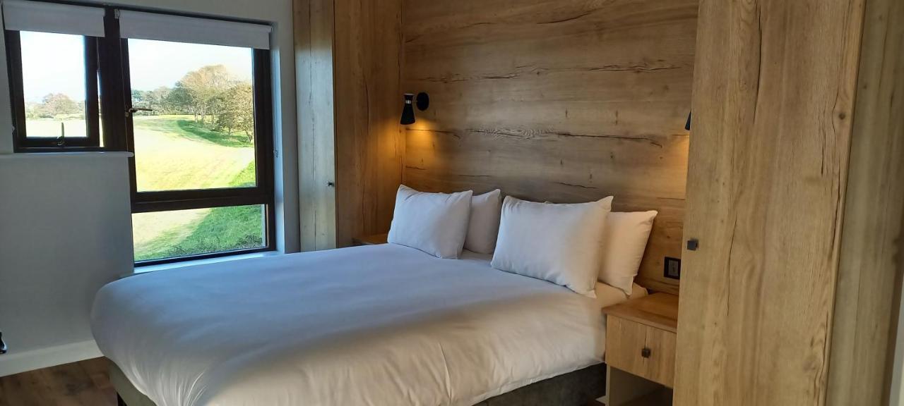 Murrisk Apartments - Self Catering Уестпорт Екстериор снимка