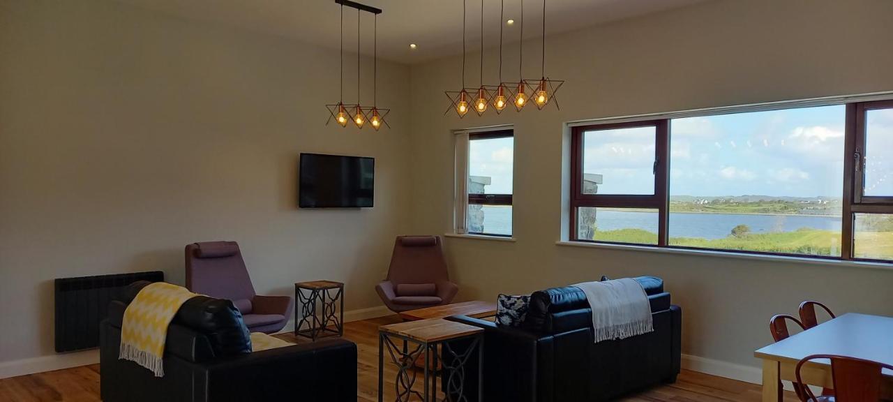 Murrisk Apartments - Self Catering Уестпорт Екстериор снимка